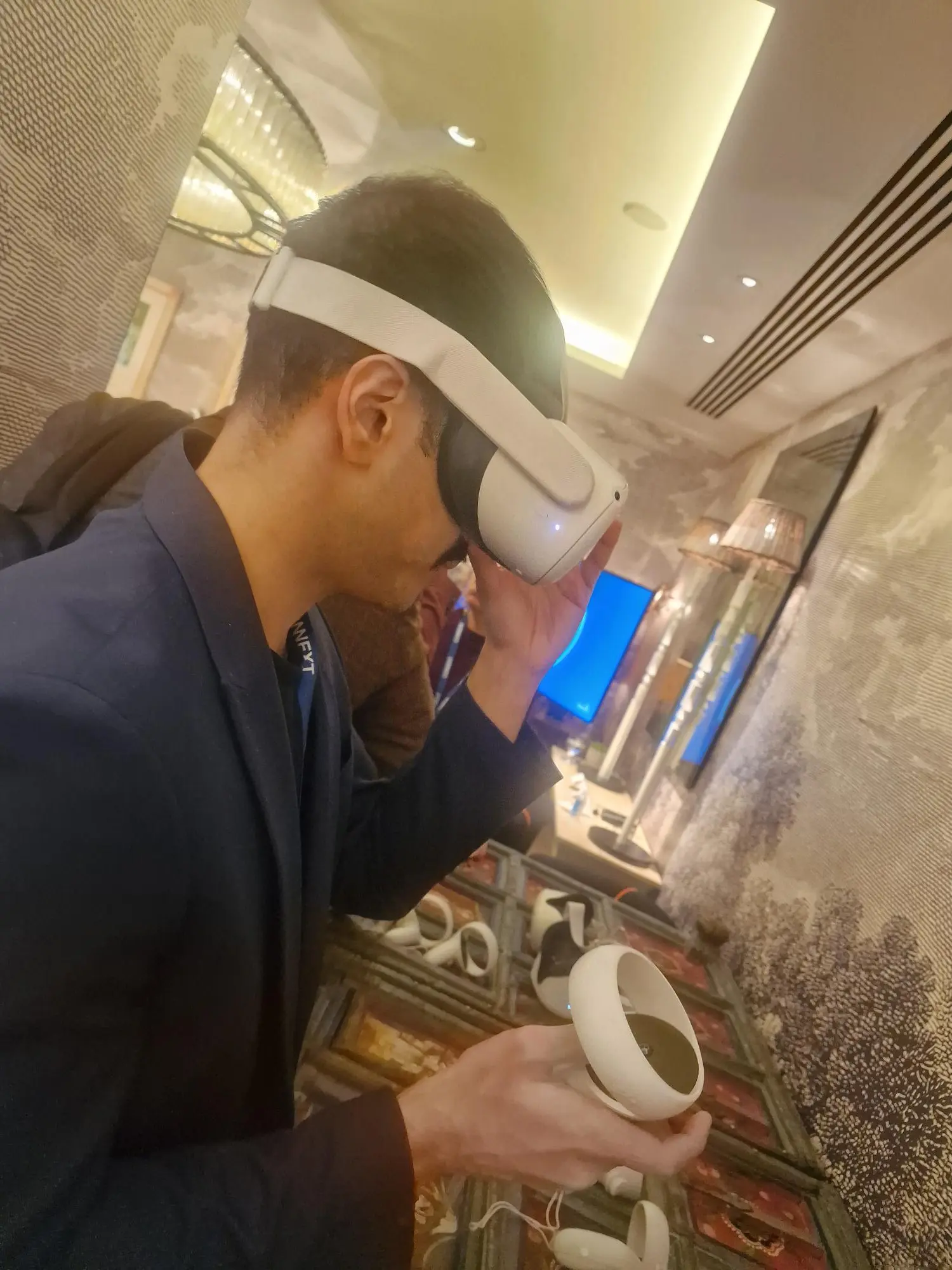 Guest wearing vr headset at Connext 2022